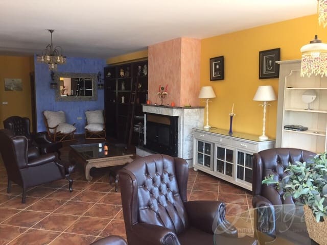 4 Zimmer Finca/Landgut zu verkaufen in Cehegín mit Pool Garage - 695.000 € (Ref: 6086623)