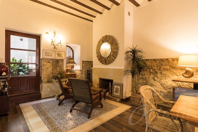 3 camera da letto Villetta a Schiera in vendita in Mula con garage - 355.000 € (Rif: 6086645)