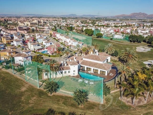 8 makuuhuone Huvila myytävänä paikassa Mar Menor Golf Resort, Torre-Pacheco mukana uima-altaan 
autotalli - 1 750 000 € (Ref: 6086821)