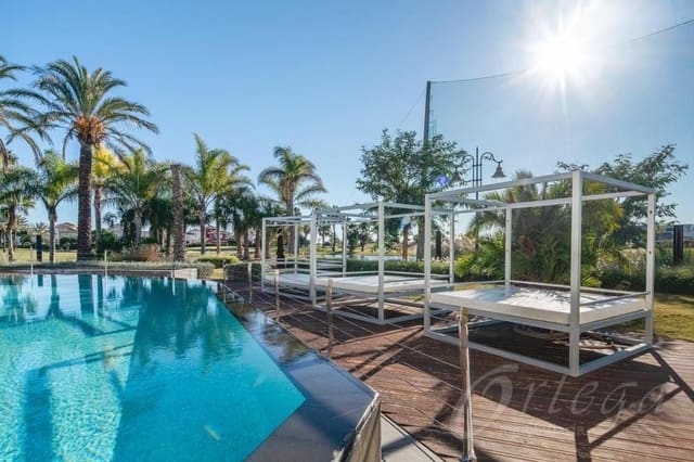 8 makuuhuone Huvila myytävänä paikassa Mar Menor Golf Resort, Torre-Pacheco mukana uima-altaan 
autotalli - 1 750 000 € (Ref: 6086821)