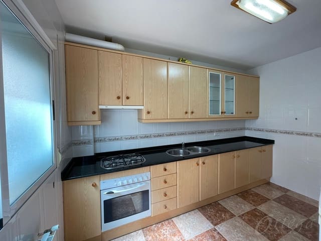 Piso de 3 habitaciones en Cehegín en venta con garaje - 90.000 € (Ref: 6087560)