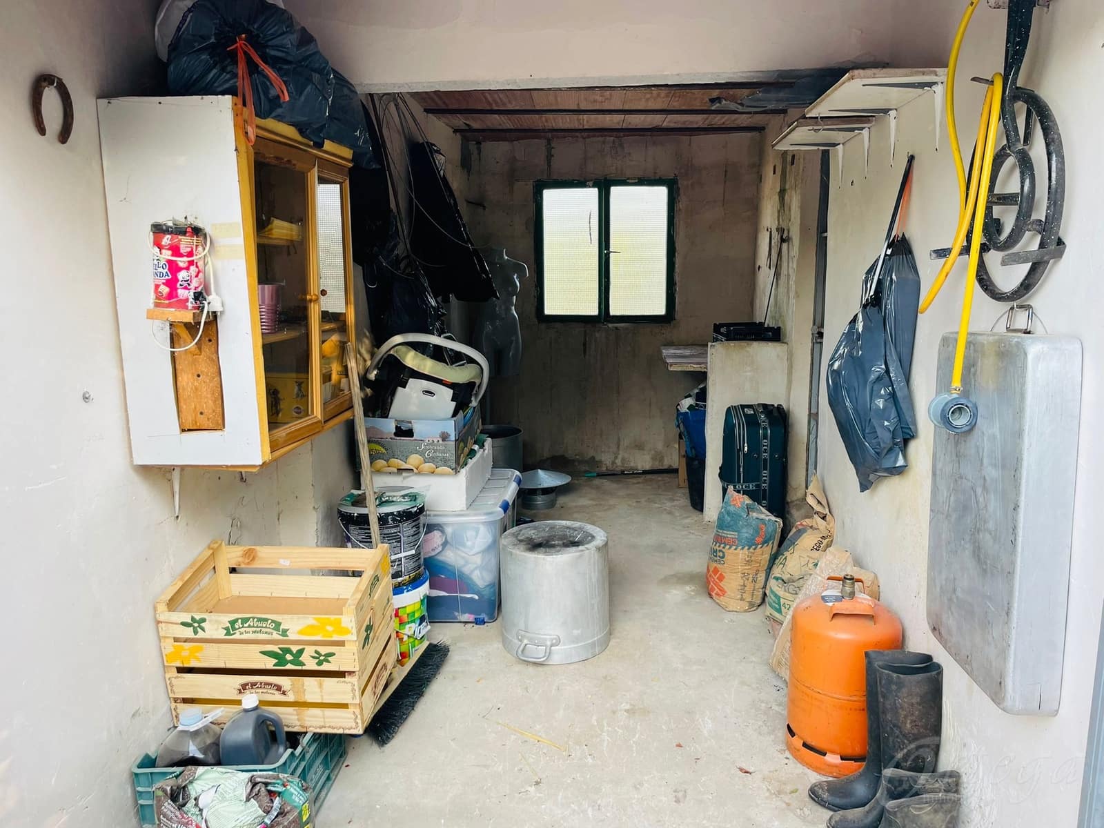 4 makuuhuone Maalaistalo myytävänä paikassa Cehegin mukana uima-altaan 
autotalli - 189 500 € (Ref: 6345482)