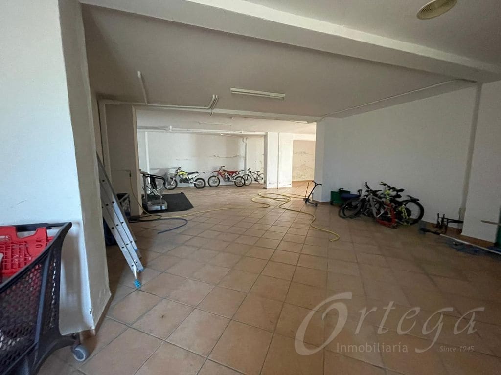 5 bedroom Villa for sale in Cehegin with garage - € 210,000 (Ref: 6419794)