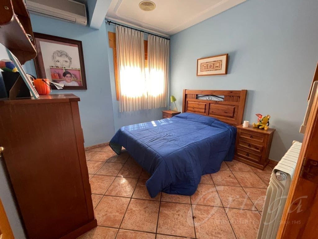 5 bedroom Villa for sale in Cehegin with garage - € 210,000 (Ref: 6419794)