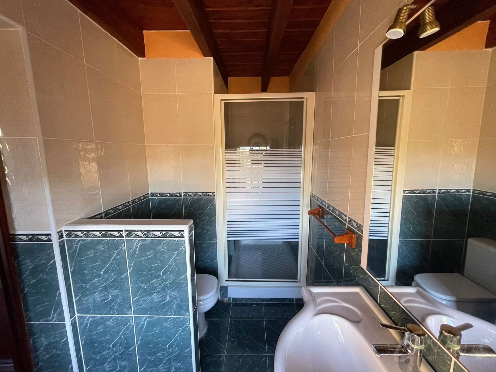 6 bedroom Villa for sale in La Manga del Mar Menor with pool garage - € 450,000 (Ref: 6422132)