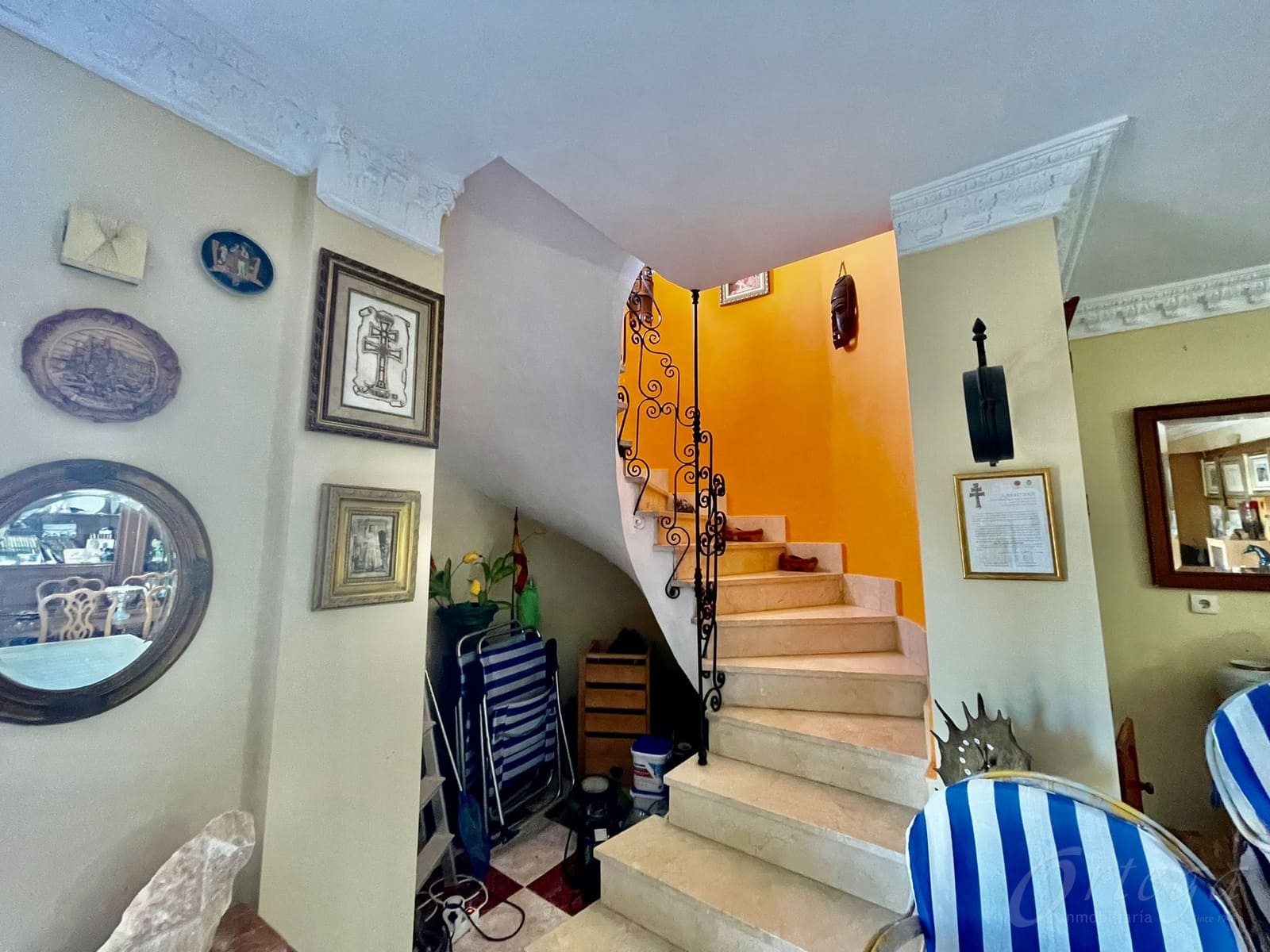 6 bedroom Villa for sale in La Manga del Mar Menor with pool garage - € 450,000 (Ref: 6422132)