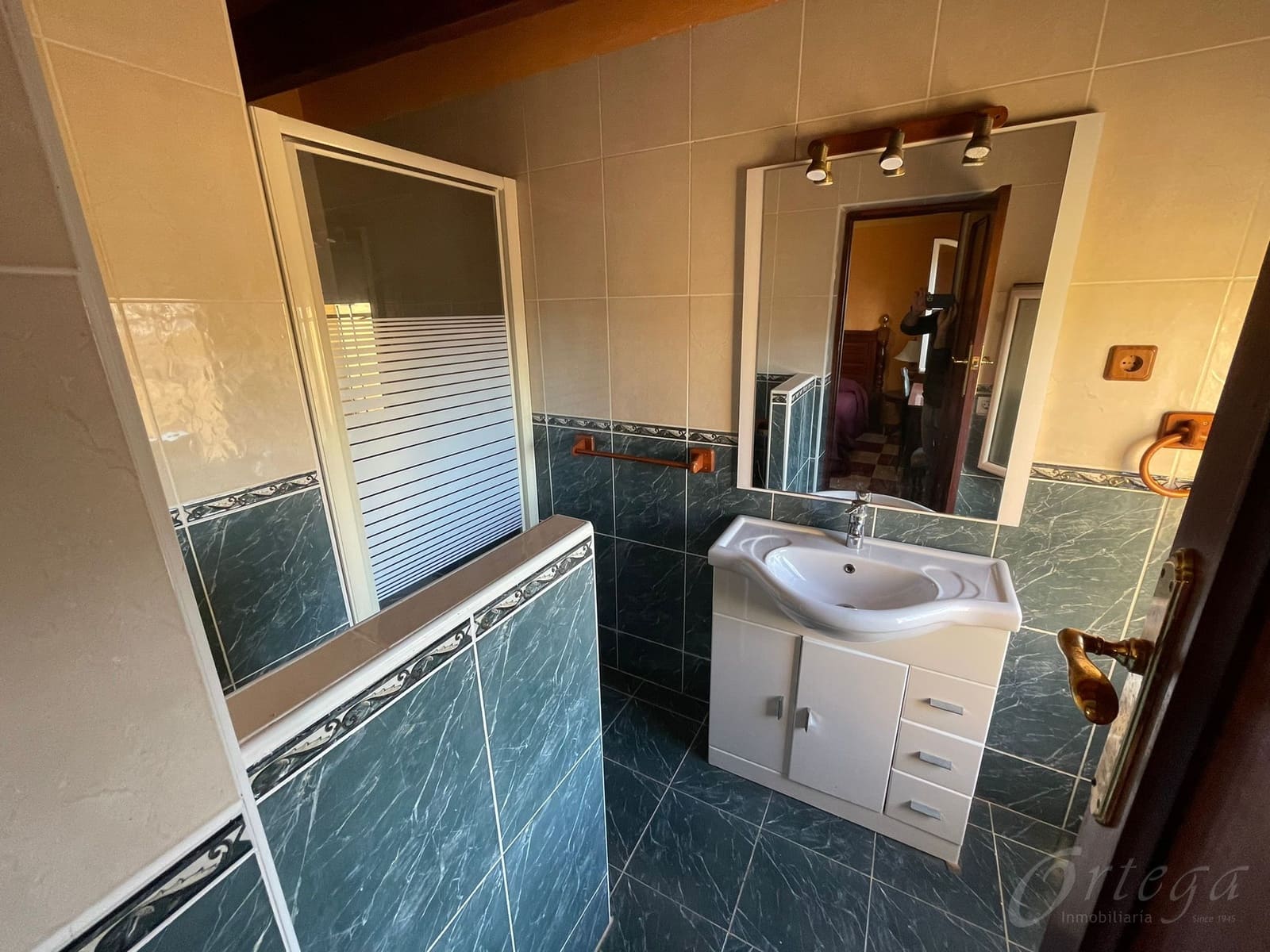 6 bedroom Villa for sale in La Manga del Mar Menor with pool garage - € 450,000 (Ref: 6422132)