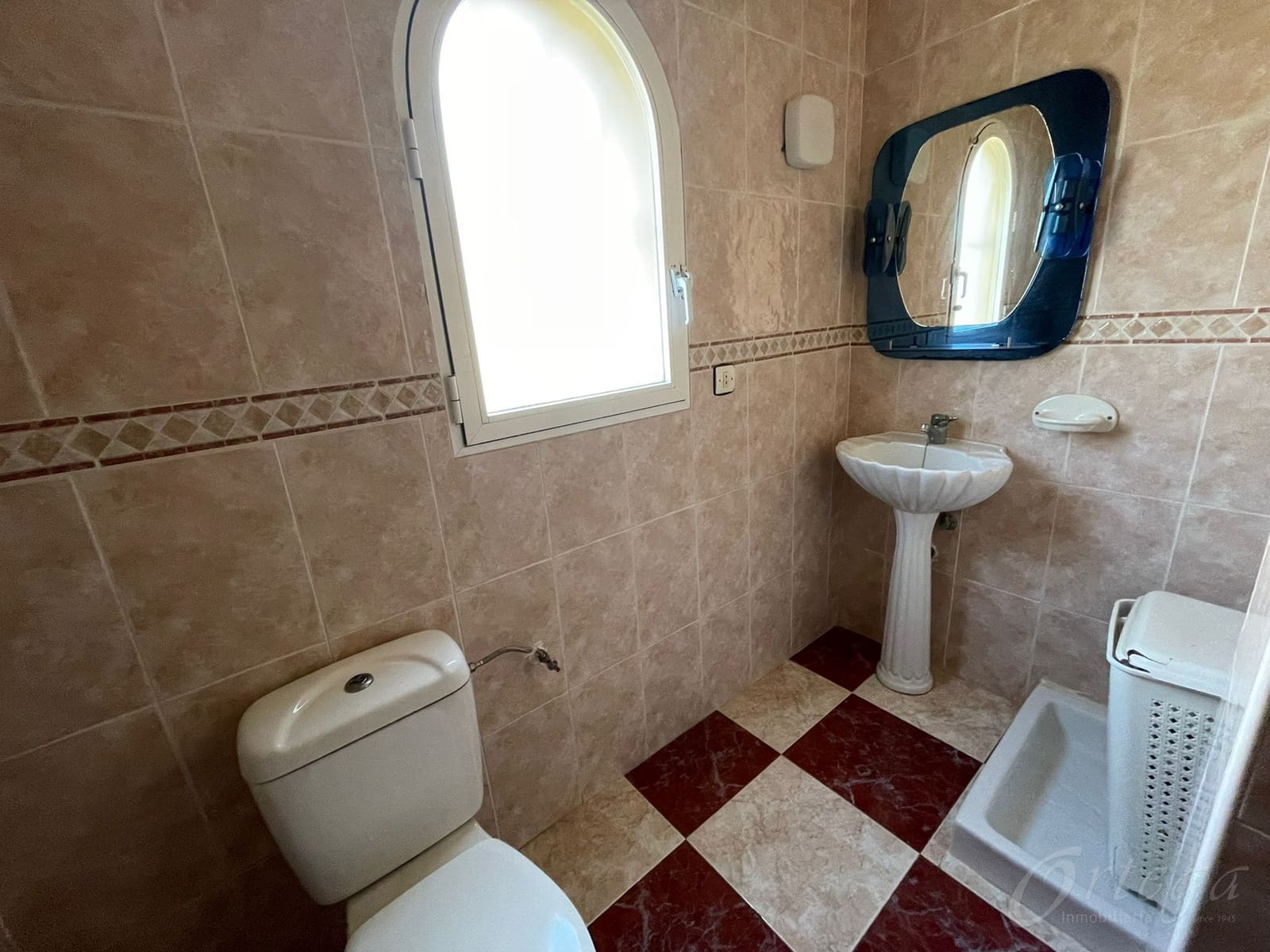 6 bedroom Villa for sale in La Manga del Mar Menor with pool garage - € 450,000 (Ref: 6422132)