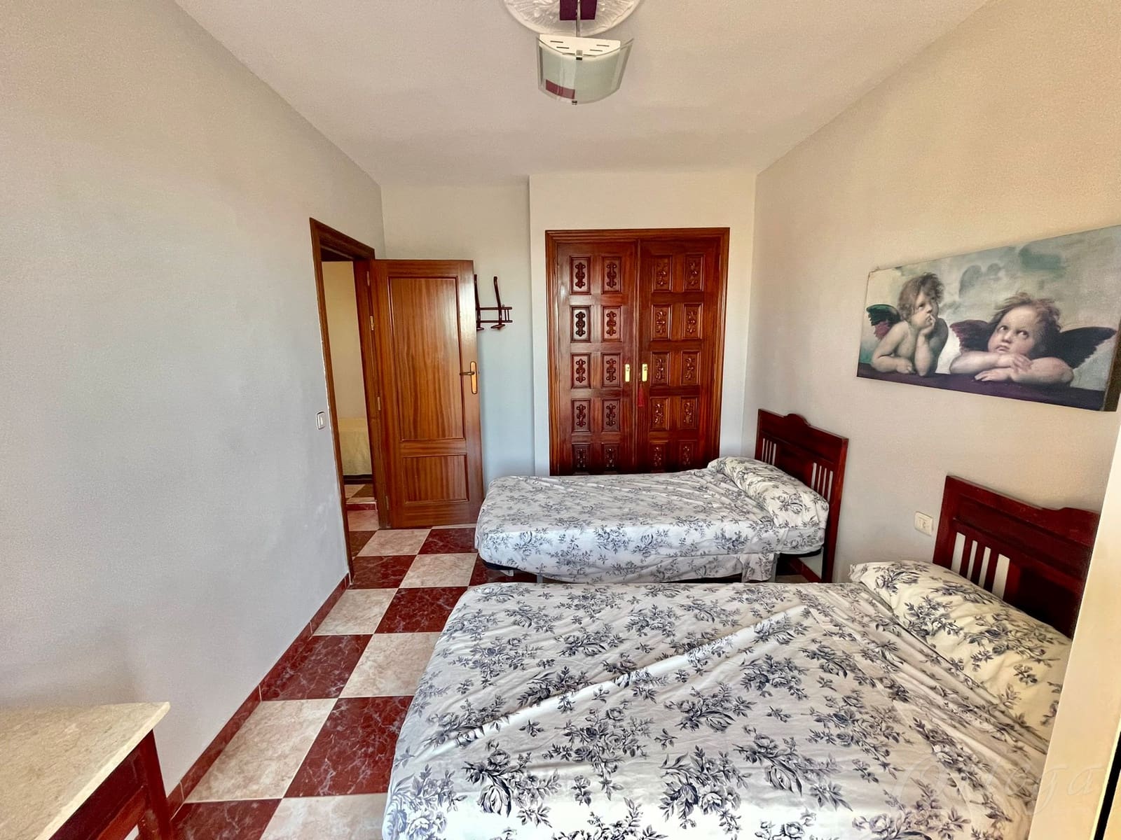 6 bedroom Villa for sale in La Manga del Mar Menor with pool garage - € 450,000 (Ref: 6422132)