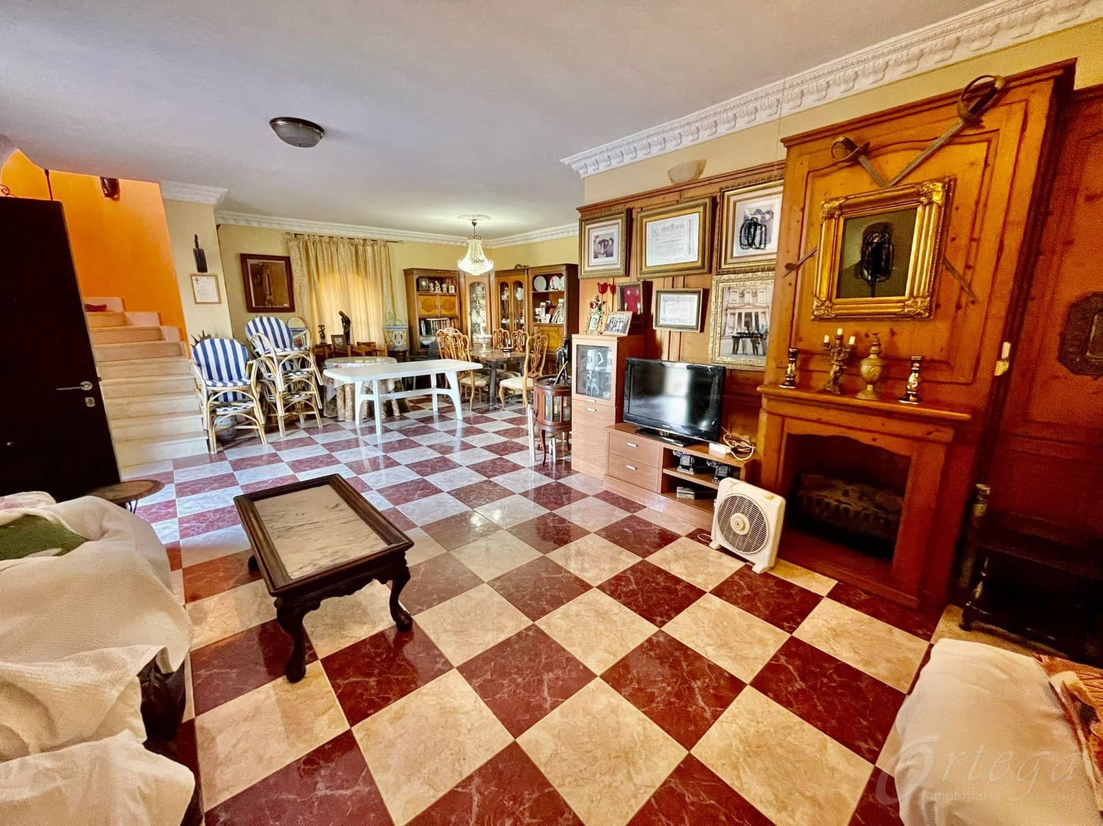 6 bedroom Villa for sale in La Manga del Mar Menor with pool garage - € 450,000 (Ref: 6422132)