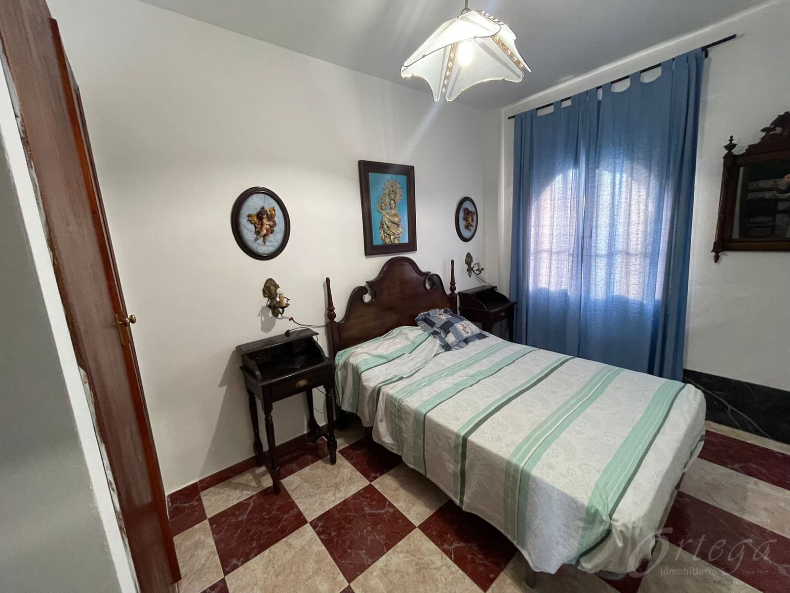 6 bedroom Villa for sale in La Manga del Mar Menor with pool garage - € 450,000 (Ref: 6422132)