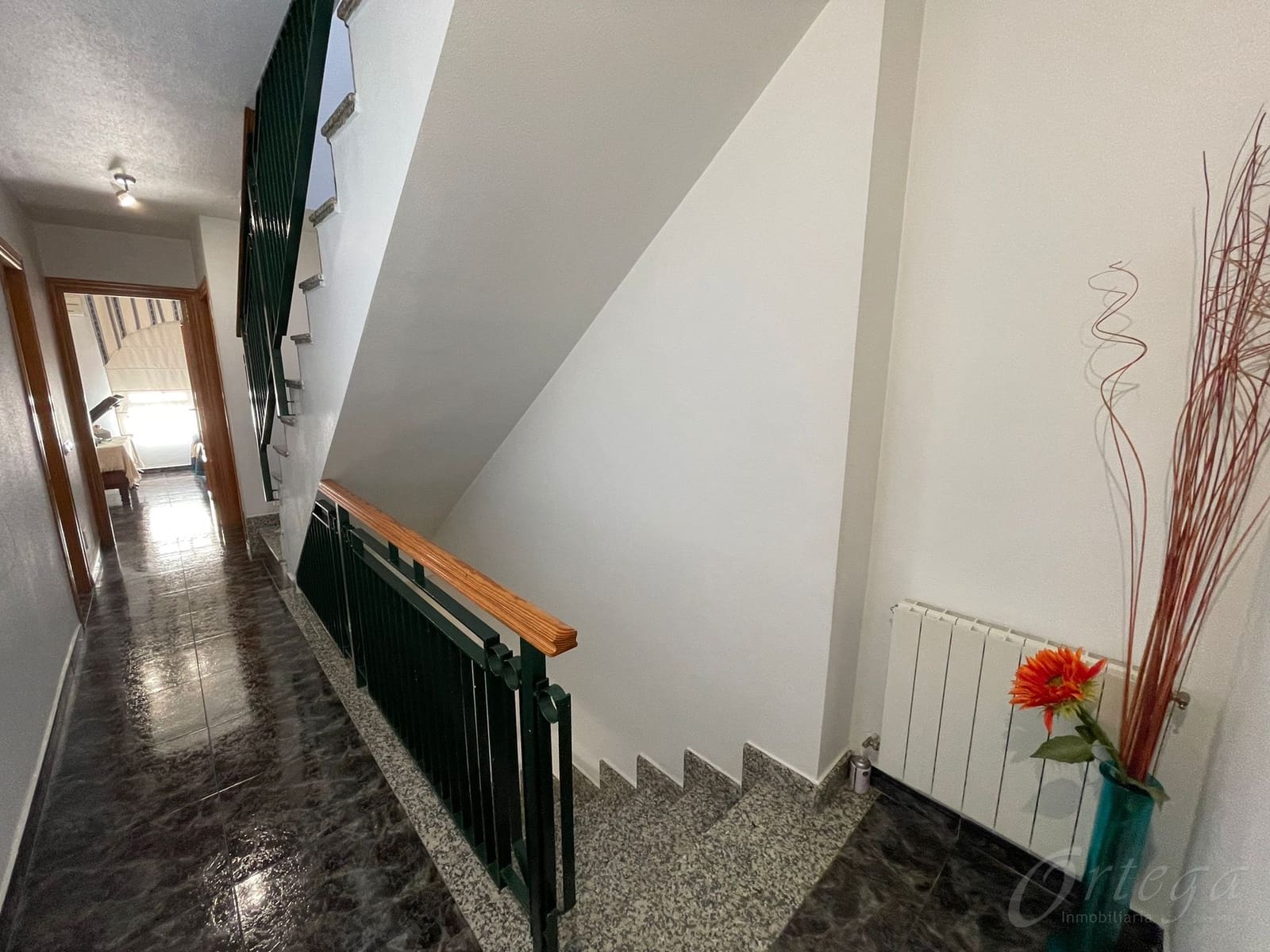 3 bedroom Apartment for sale in Cehegin with garage - € 90,000 (Ref: 6427943)