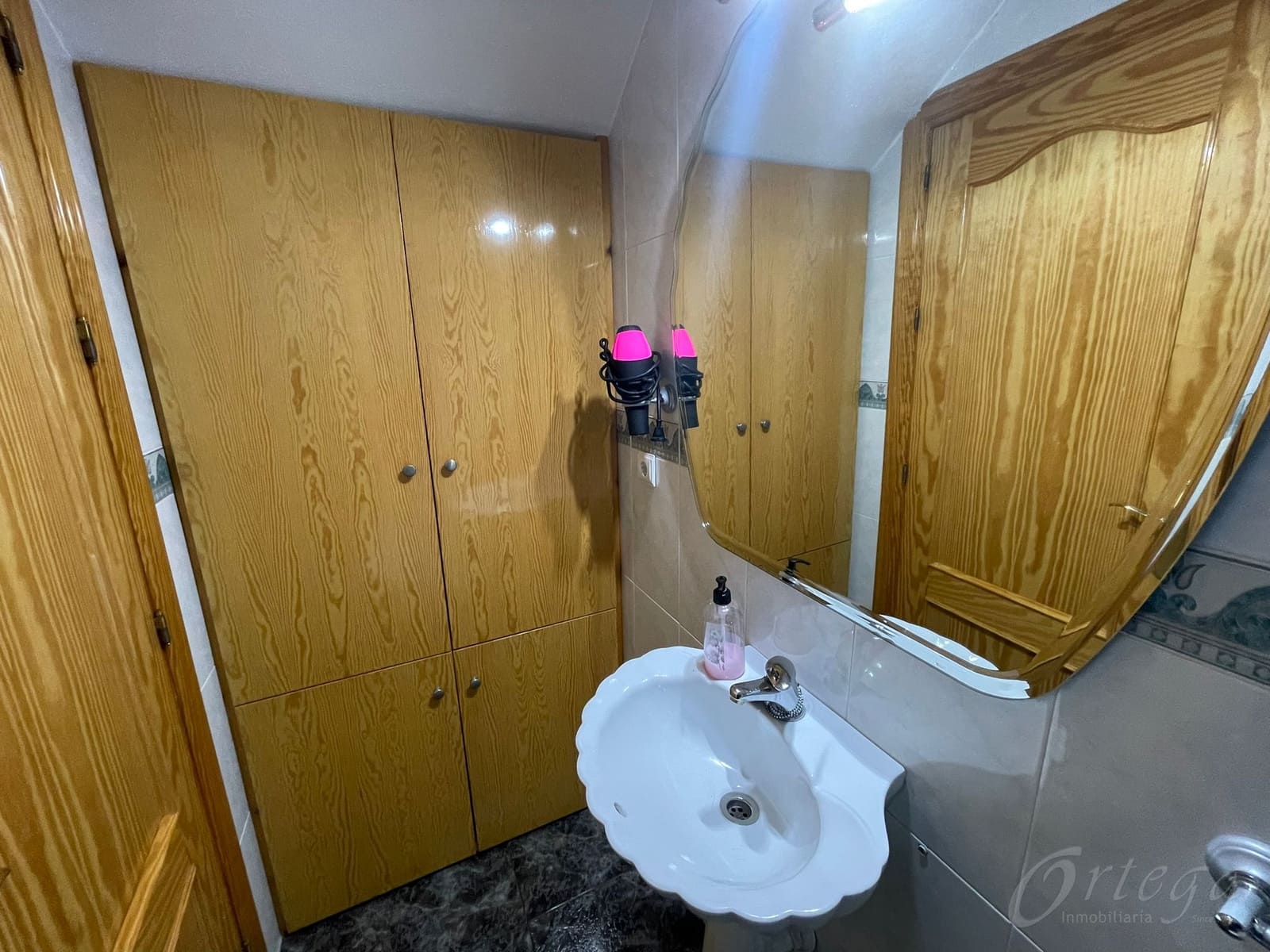 3 bedroom Apartment for sale in Cehegin with garage - € 90,000 (Ref: 6427943)