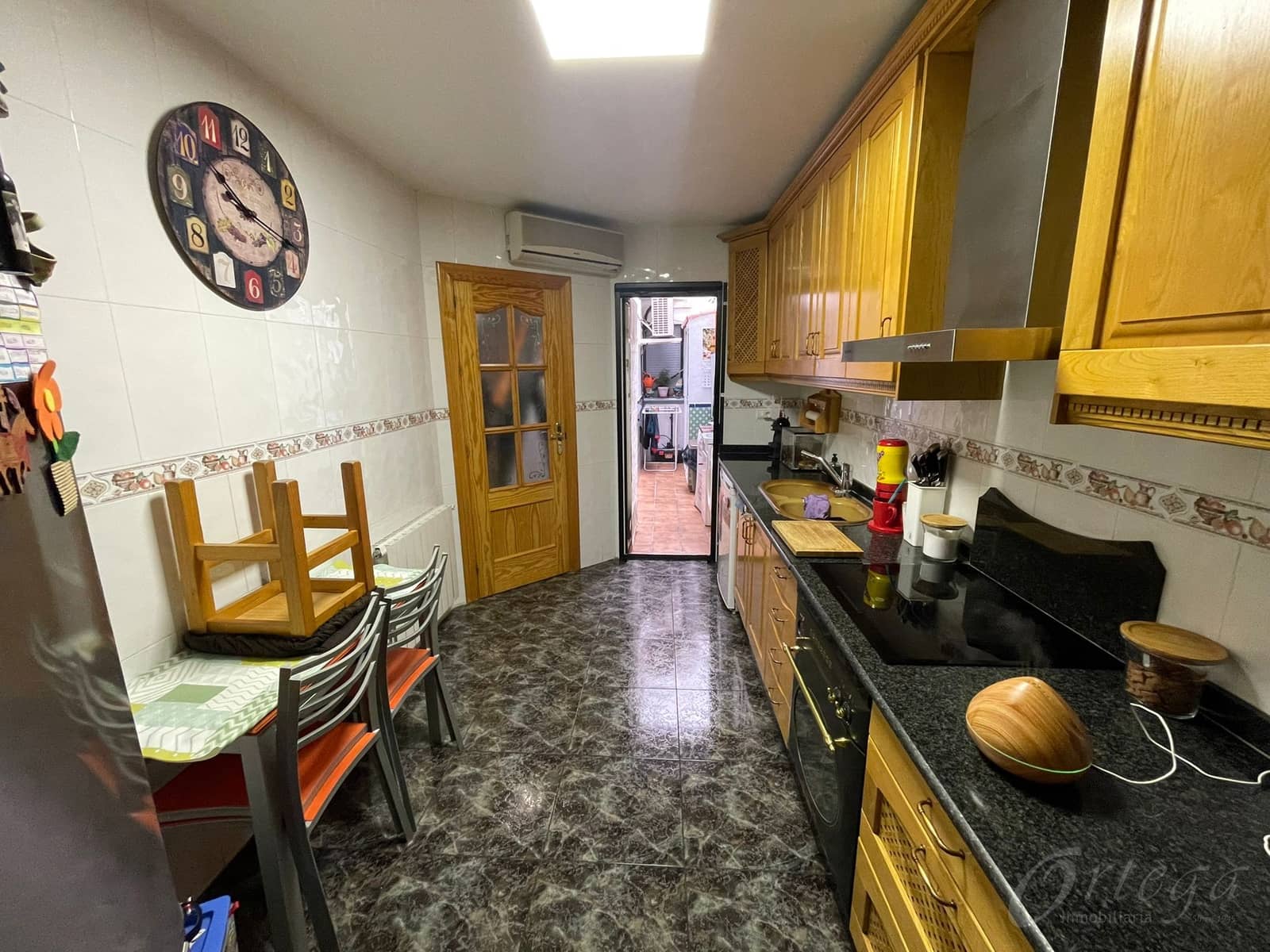 3 bedroom Apartment for sale in Cehegin with garage - € 90,000 (Ref: 6427943)