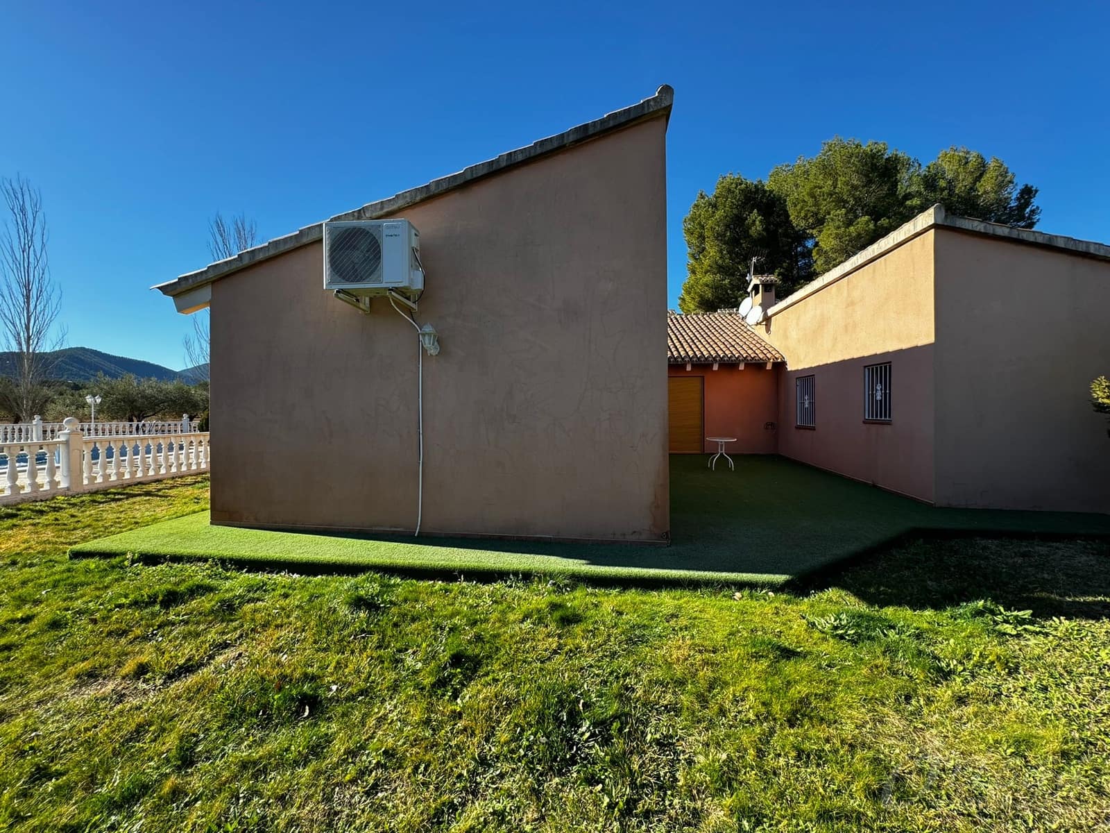 3 makuuhuone Maalaistalo myytävänä paikassa Cehegin mukana uima-altaan 
autotalli - 350 000 € (Ref: 6444315)