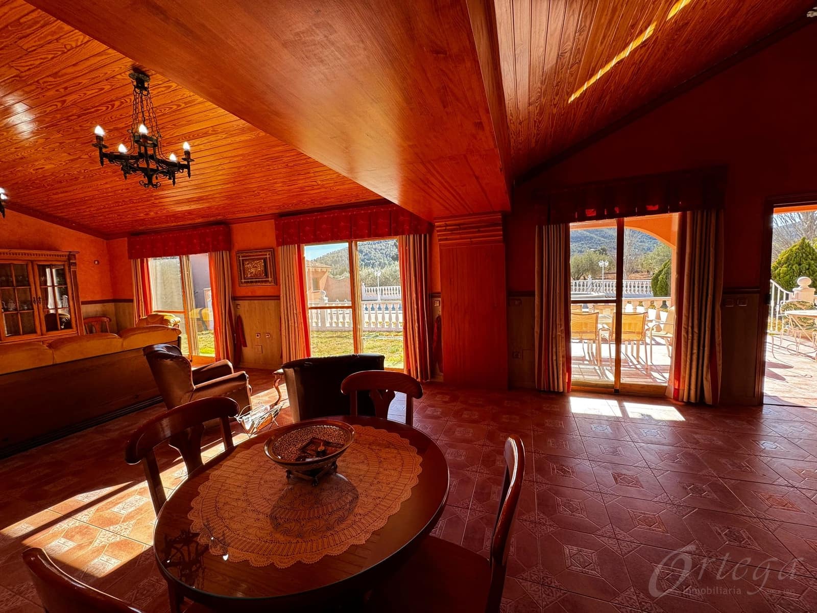 3 makuuhuone Maalaistalo myytävänä paikassa Cehegin mukana uima-altaan 
autotalli - 350 000 € (Ref: 6444315)