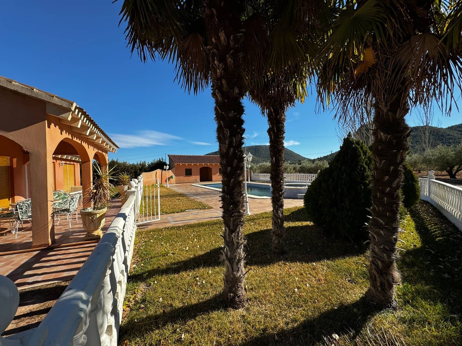 3 makuuhuone Maalaistalo myytävänä paikassa Cehegin mukana uima-altaan 
autotalli - 350 000 € (Ref: 6444315)