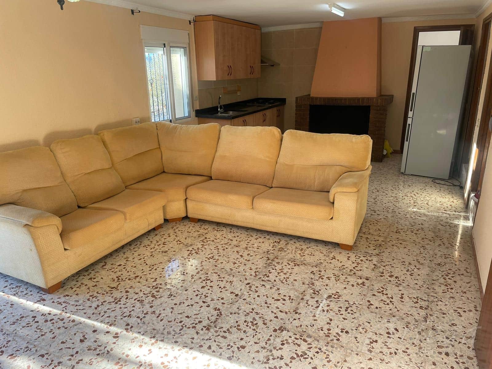4 camera da letto Finca/Casa di Campagna in vendita in Canara con garage - 100.000 € (Rif: 6627259)