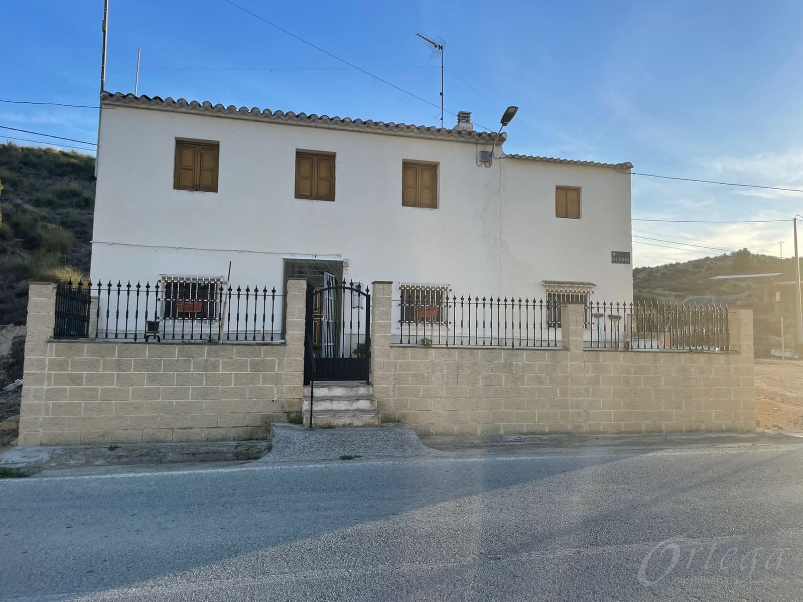 3 bedroom Finca/Country House for sale in Valentin with garage - € 65,000 (Ref: 6688513)