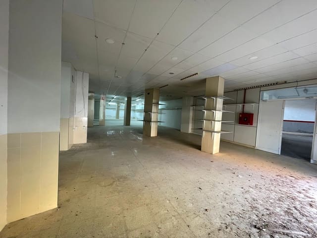 Commercial for rent in Cehegín with garage - € 4,850 (Ref: 6857936)