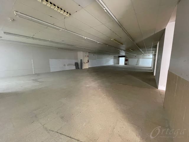 Commercial for rent in Cehegín with garage - € 4,850 (Ref: 6857936)
