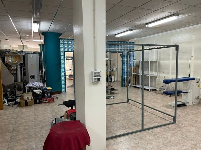 Commercial for rent in Cehegín - € 500 (Ref: 6869417)