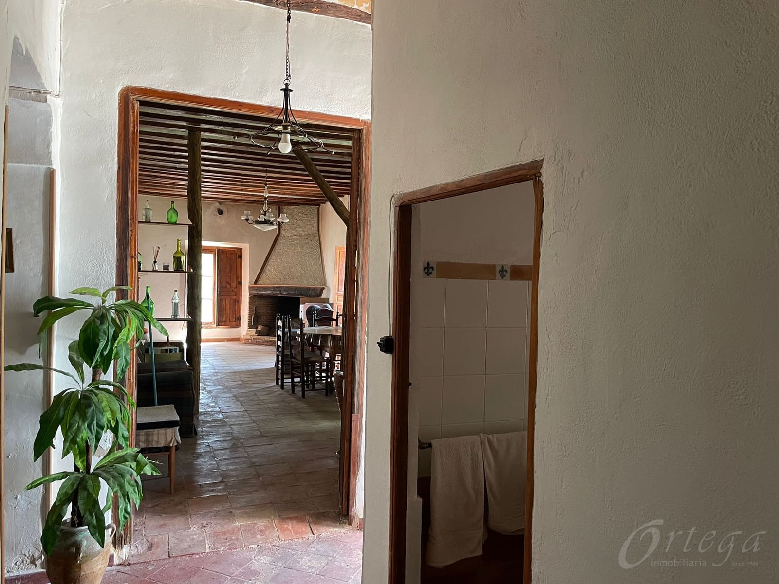 8 bedroom Finca/Country House for sale in Cehegin - € 220,000 (Ref: 7007536)