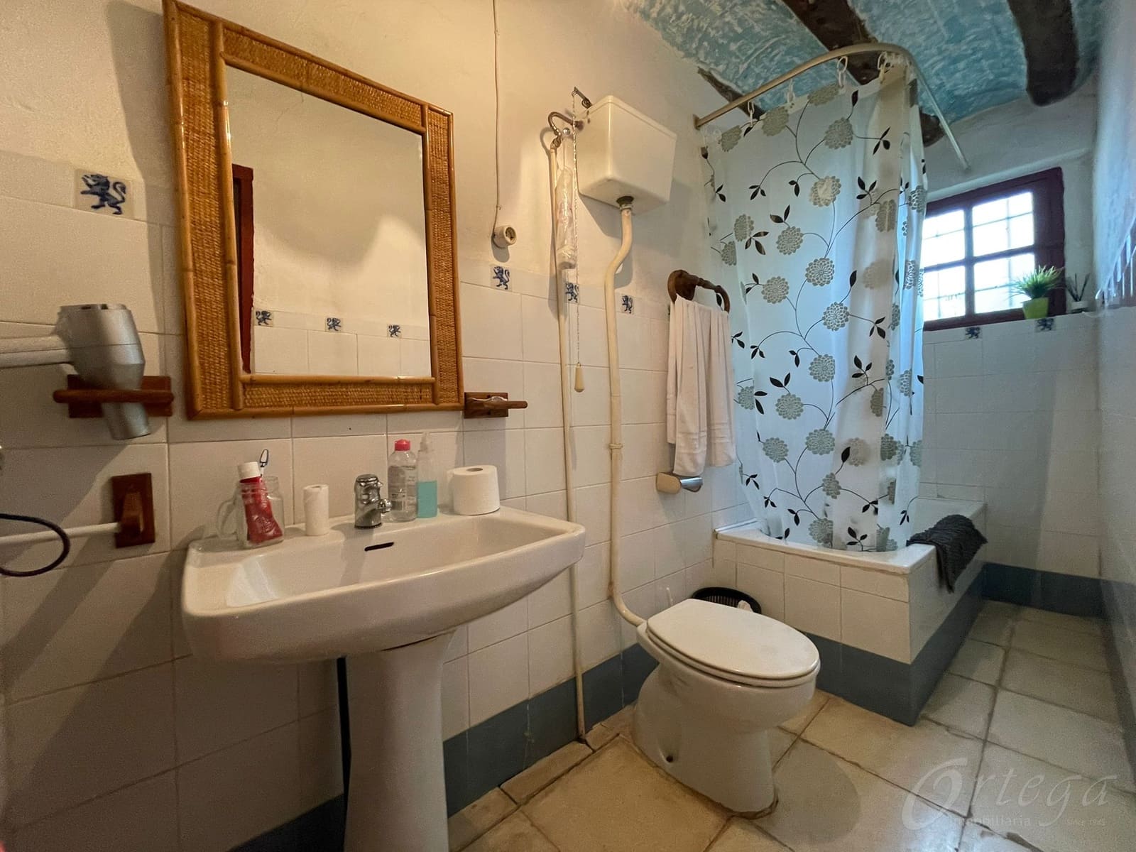 8 bedroom Finca/Country House for sale in Cehegin - € 220,000 (Ref: 7007536)