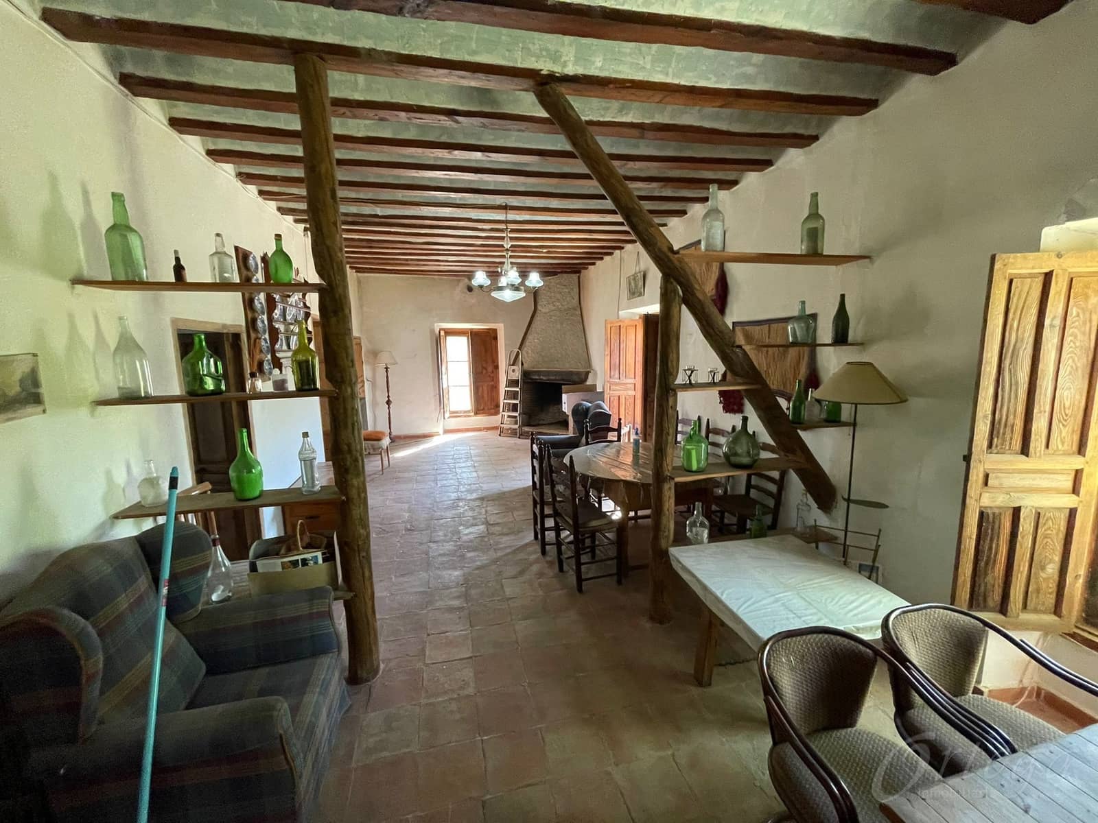 8 bedroom Finca/Country House for sale in Cehegin - € 220,000 (Ref: 7007536)