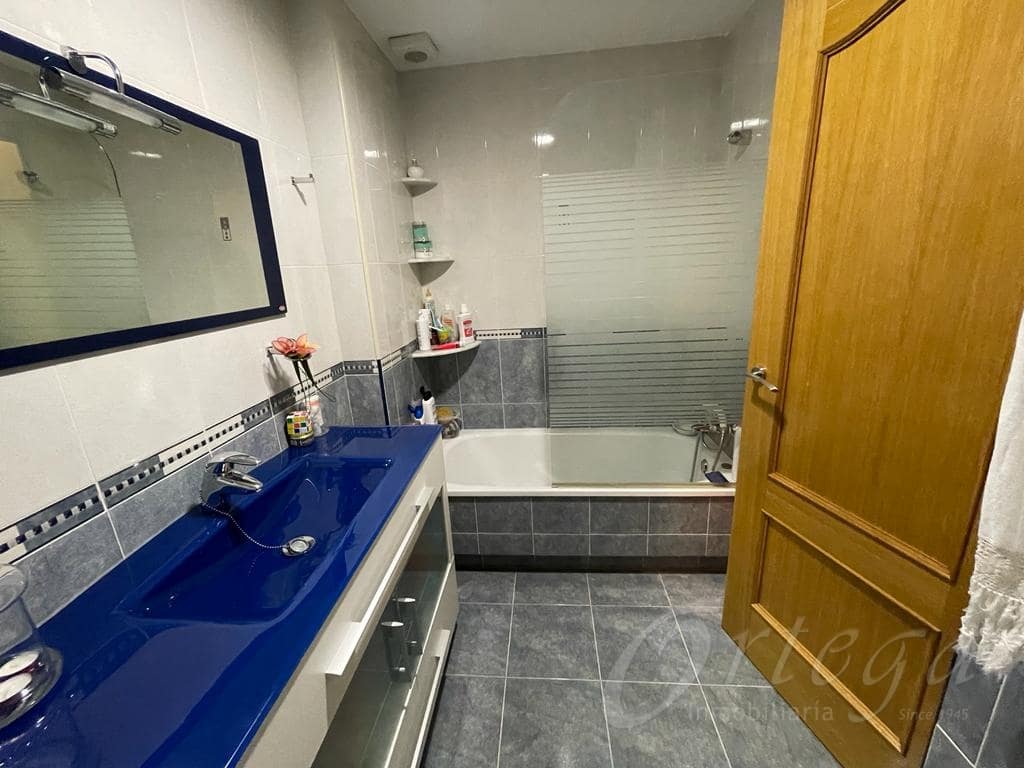 3 makuuhuone Asunto myytävänä paikassa Cehegin mukana 
autotalli - 110 000 € (Ref: 7016186)