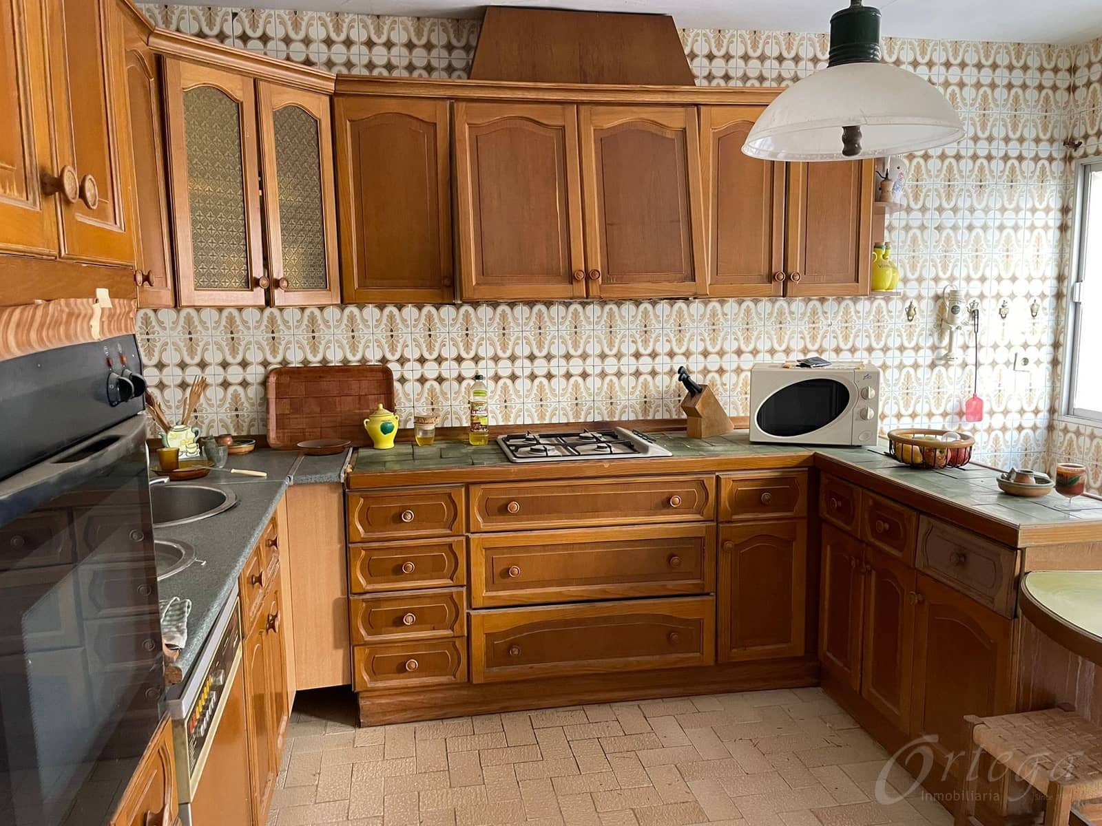 10 bedroom Hotel for sale in Mula with garage - € 245,000 (Ref: 7246967)