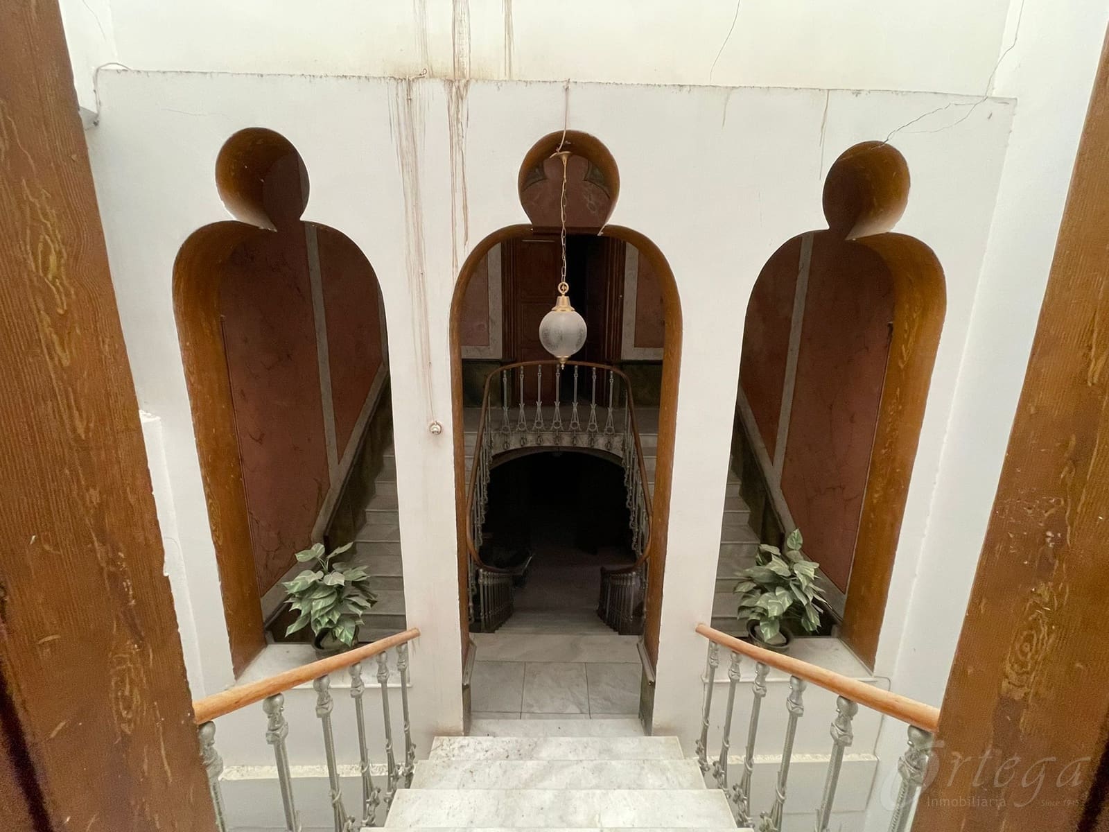 10 bedroom Hotel for sale in Mula with garage - € 245,000 (Ref: 7246967)