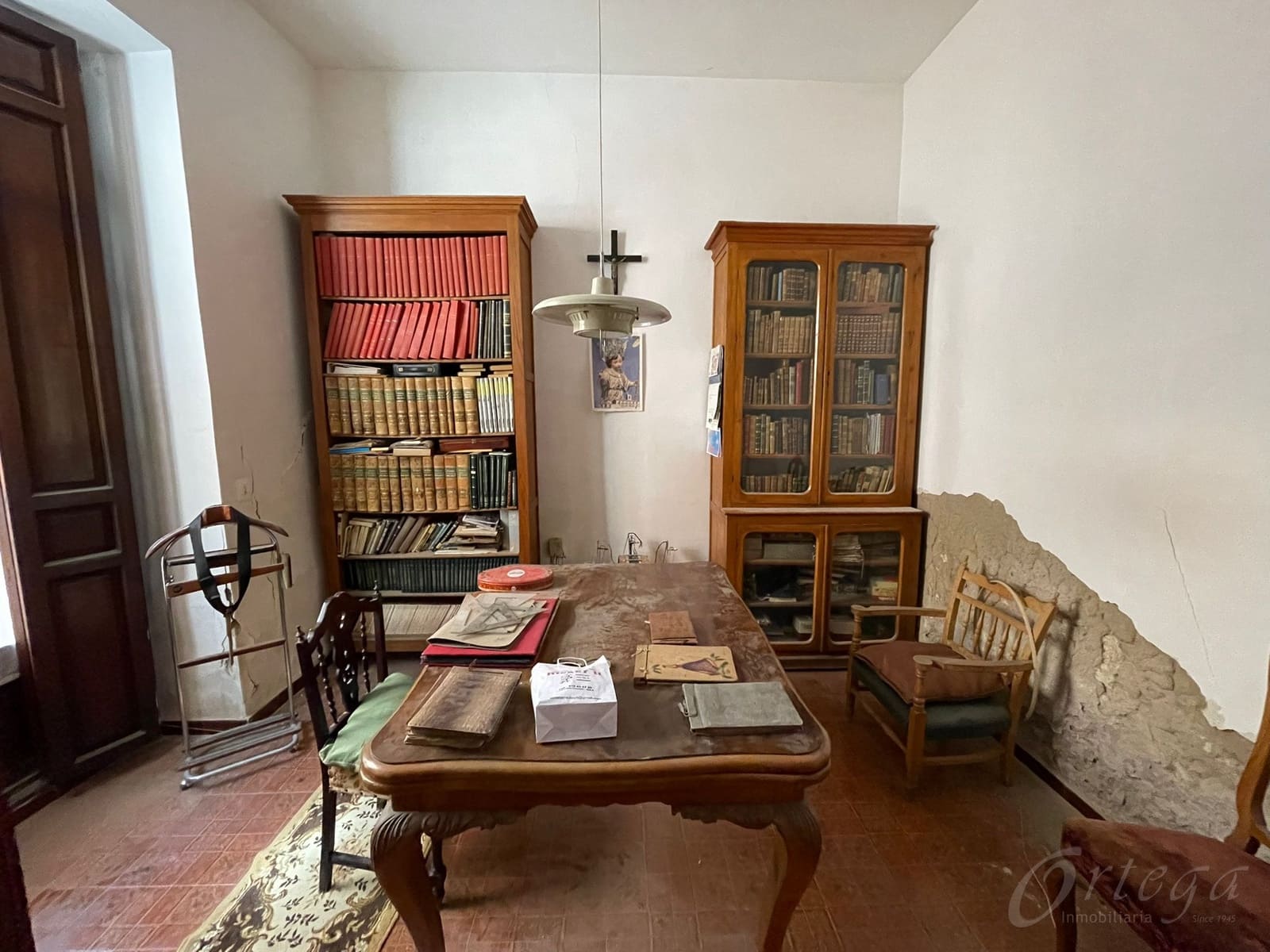 10 bedroom Hotel for sale in Mula with garage - € 245,000 (Ref: 7246967)