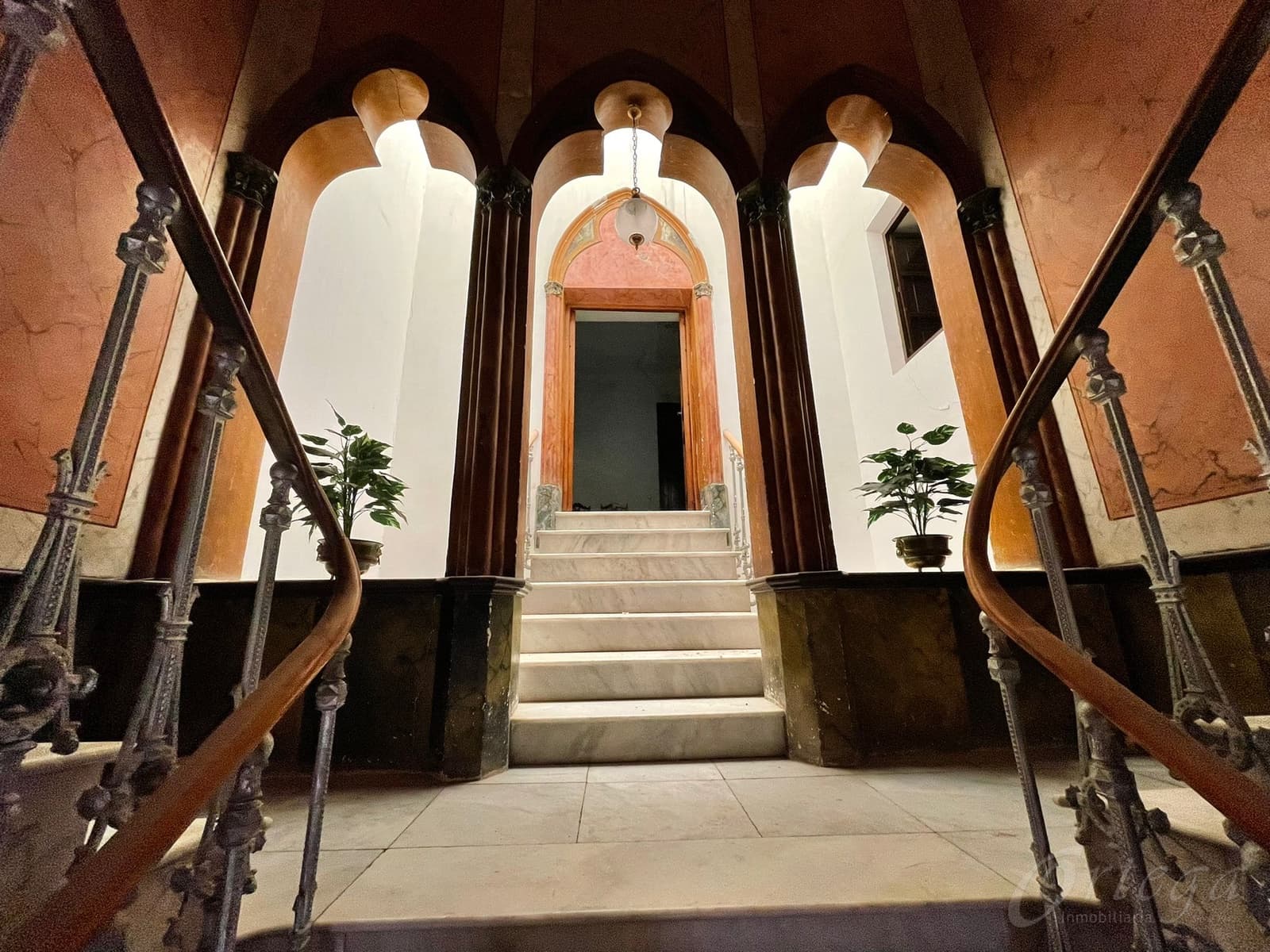 10 bedroom Hotel for sale in Mula with garage - € 245,000 (Ref: 7246967)