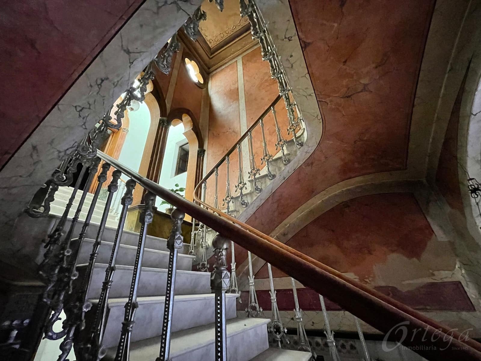 10 bedroom Hotel for sale in Mula with garage - € 245,000 (Ref: 7246967)