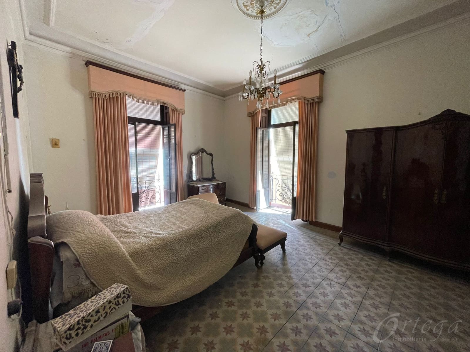 10 bedroom Hotel for sale in Mula with garage - € 245,000 (Ref: 7246967)