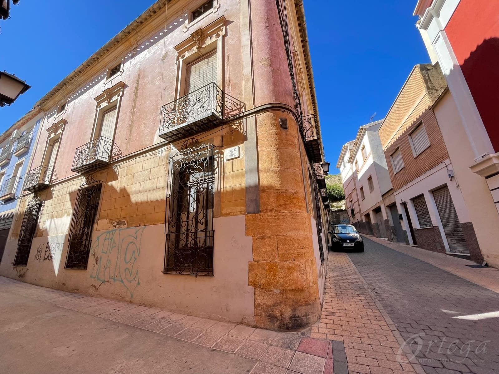 10 bedroom Hotel for sale in Mula with garage - € 245,000 (Ref: 7246967)