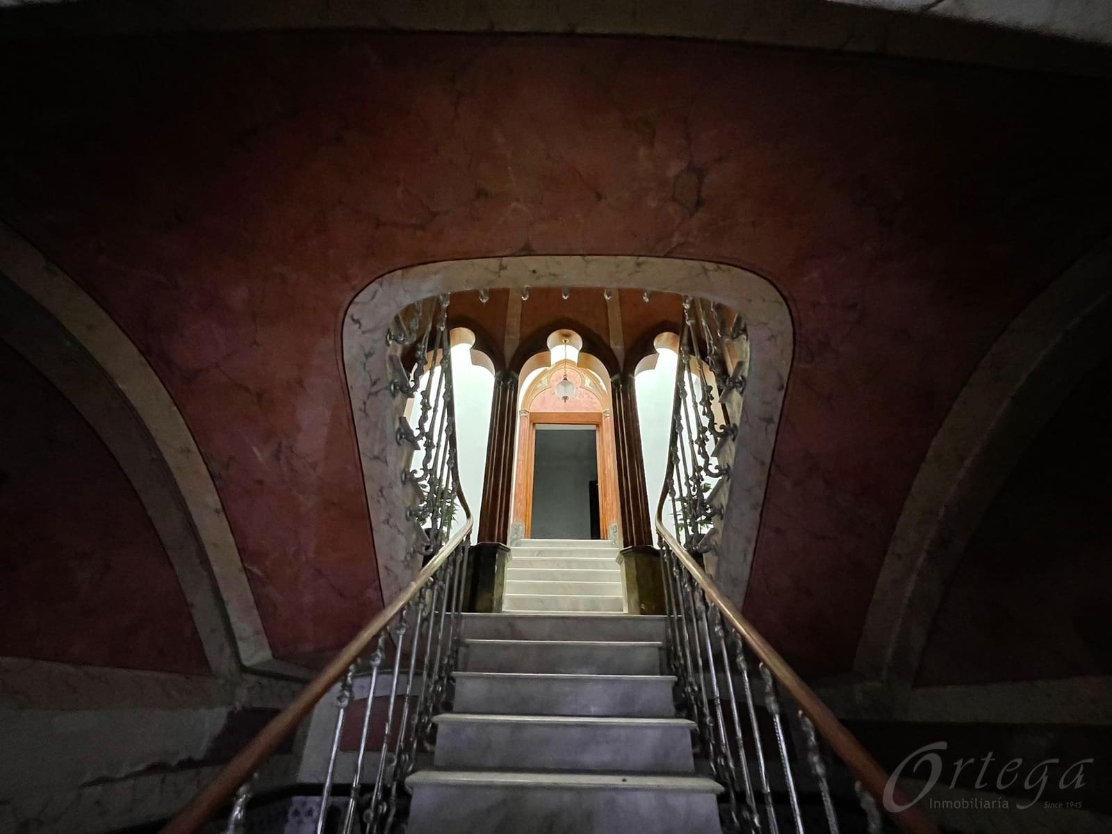 10 bedroom Hotel for sale in Mula with garage - € 245,000 (Ref: 7246967)