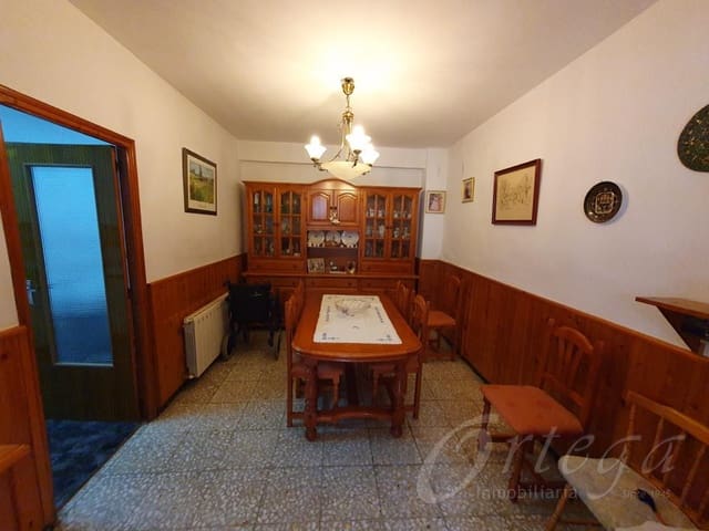 Casa de 4 habitaciones en Cehegín en venta con garaje - 70.000 € (Ref: 7246976)