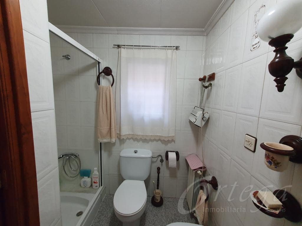 Casa de 4 habitaciones en Cehegín en venta con garaje - 70.000 € (Ref: 7246976)