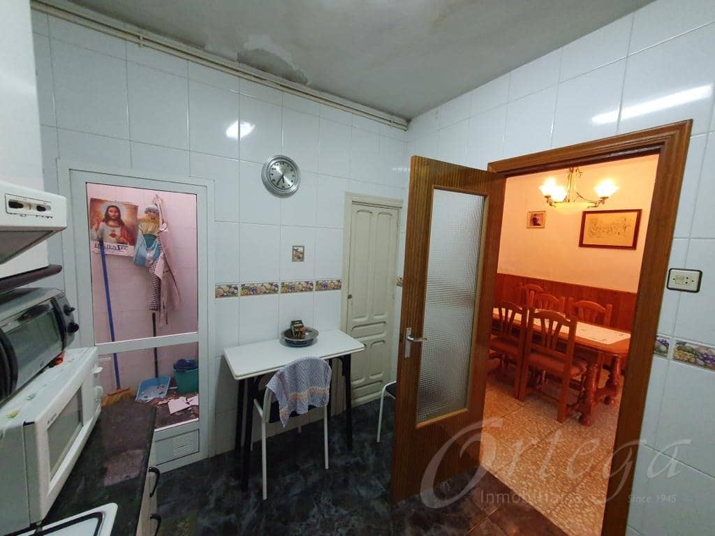 Casa de 4 habitaciones en Cehegín en venta con garaje - 70.000 € (Ref: 7246976)