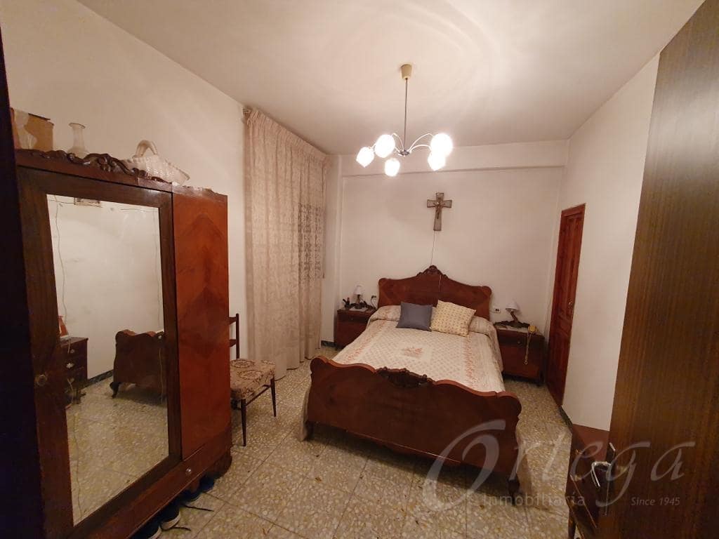 Casa de 4 habitaciones en Cehegín en venta con garaje - 70.000 € (Ref: 7246976)