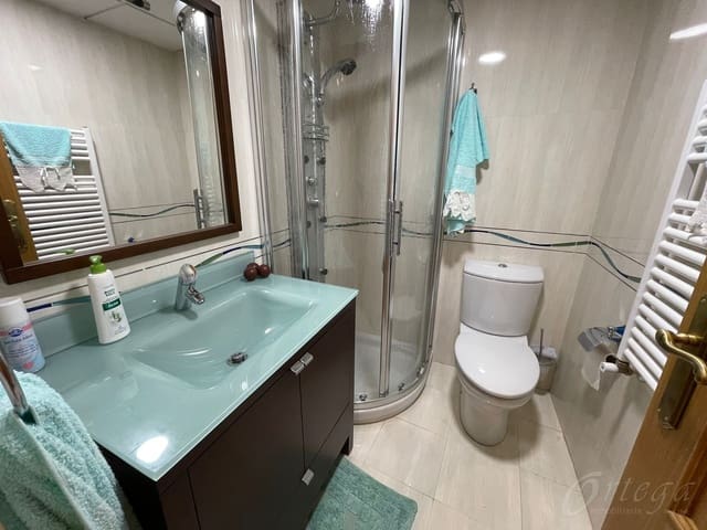 5 makuuhuone Huvila myytävänä paikassa Cehegín mukana 
autotalli - 249 000 € (Ref: 7757048)