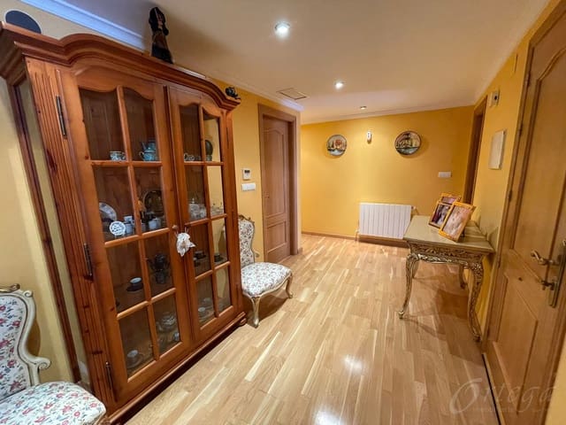 5 makuuhuone Huvila myytävänä paikassa Cehegín mukana 
autotalli - 249 000 € (Ref: 7757048)