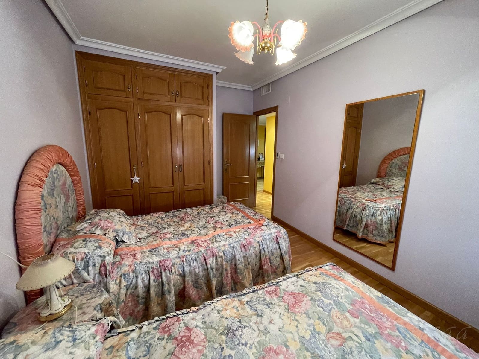 5 makuuhuone Huvila myytävänä paikassa Cehegin mukana 
autotalli - 249 000 € (Ref: 7757048)