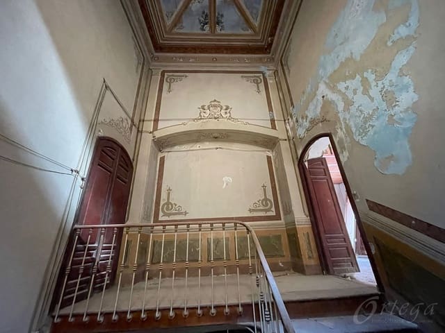 Raunio myytävänä paikassa Cehegín - 180 000 € (Ref: 7757053)