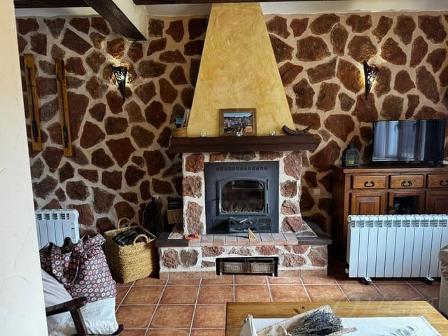 4 sovrum Finca/Hus på landet till salu i Moratalla - 117 000 € (Ref: 8444785)