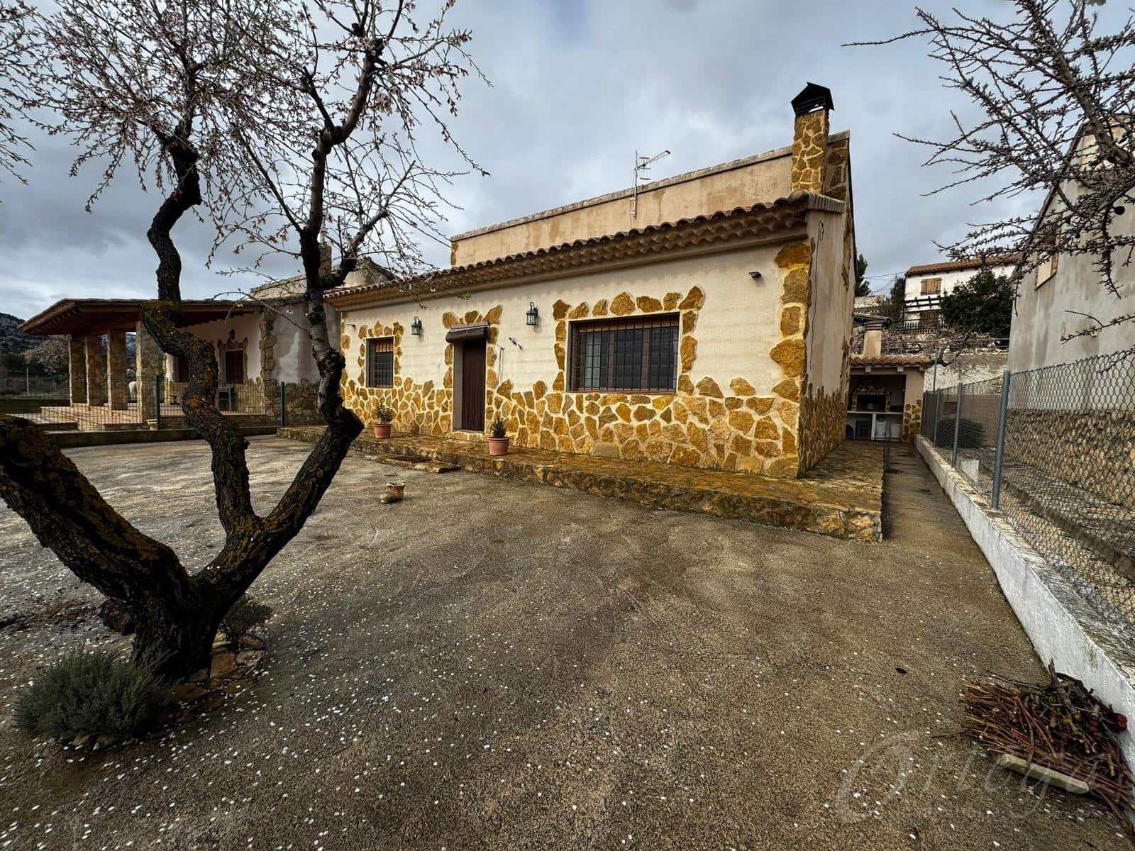 4 quarto Quinta/Casa Rural para venda em Moratalla - 117 000 € (Ref: 8444785)