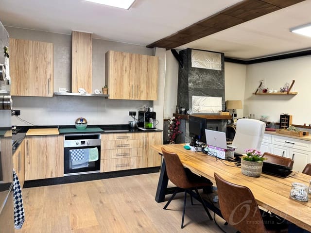 5 bedroom Finca/Country House for rent in Cehegín with pool garage - € 850 (Ref: 8478869)