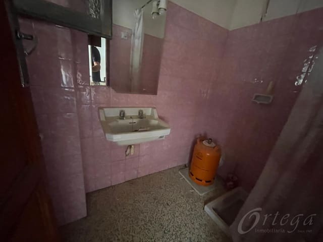 2 bedroom Townhouse for sale in Cehegín with garage - € 35,000 (Ref: 8504808)